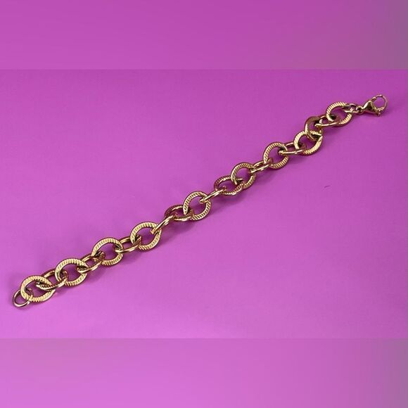 EUC. Ellie Vail hammered chain link bracelet. - Picture 3 of 3